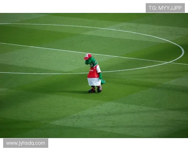 王娜独家分享足球心得与技巧助你提升球技的秘诀与经验 王娜独家分享足球心得与技巧助你提升球技的秘诀与经验