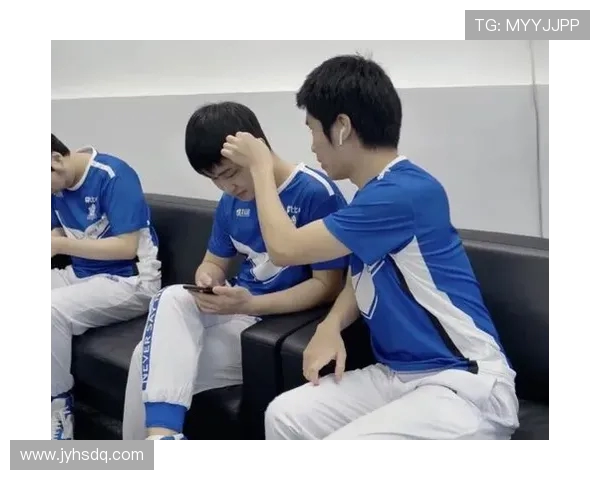 赛后复盘:WE与BLG对决中的战术意识与团队配合分析 赛后复盘:WE与BLG对决中的战术意识与团队配合分析