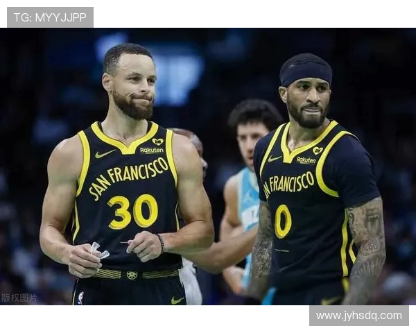 1516赛季勇士与快船的激烈对决回顾与精彩瞬间分析