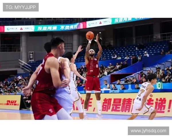 北控与广厦激战CBA联赛巅峰对决球迷期待精彩瞬间与战术较量