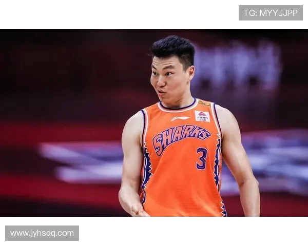 李根：从篮球场上的闪耀明星到人生道路上的坚定追求者