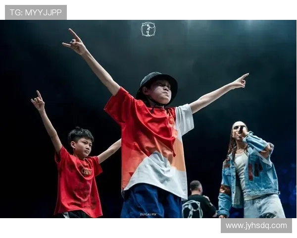 重庆街舞队在世界街舞大赛中的精彩表现与实力分析 重庆街舞队在世界街舞大赛中的精彩表现与实力分析