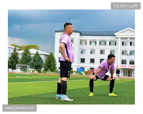 陈敏专访：追忆绿茵岁月与足球梦想的旅程