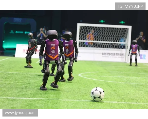 赛后复盘:北京足球队与深圳足球队的攻防节奏与战术分析 赛后复盘:北京足球队与深圳足球队的攻防节奏与战术分析