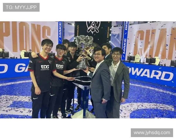 EDG战队逆袭之路解析王者荣耀赛事中的精彩反击与策略运用 EDG战队逆袭之路解析王者荣耀赛事中的精彩反击与策略运用