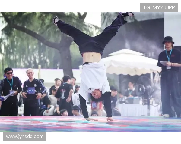 极限运动会点评：北京街舞队个人能力展现与团队协作的完美结合